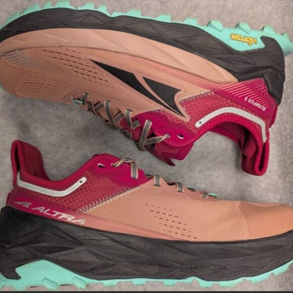 ALTRA Womens Olympus 5 Hike Low GTX Hiking Shoe - Picture 5 of 11